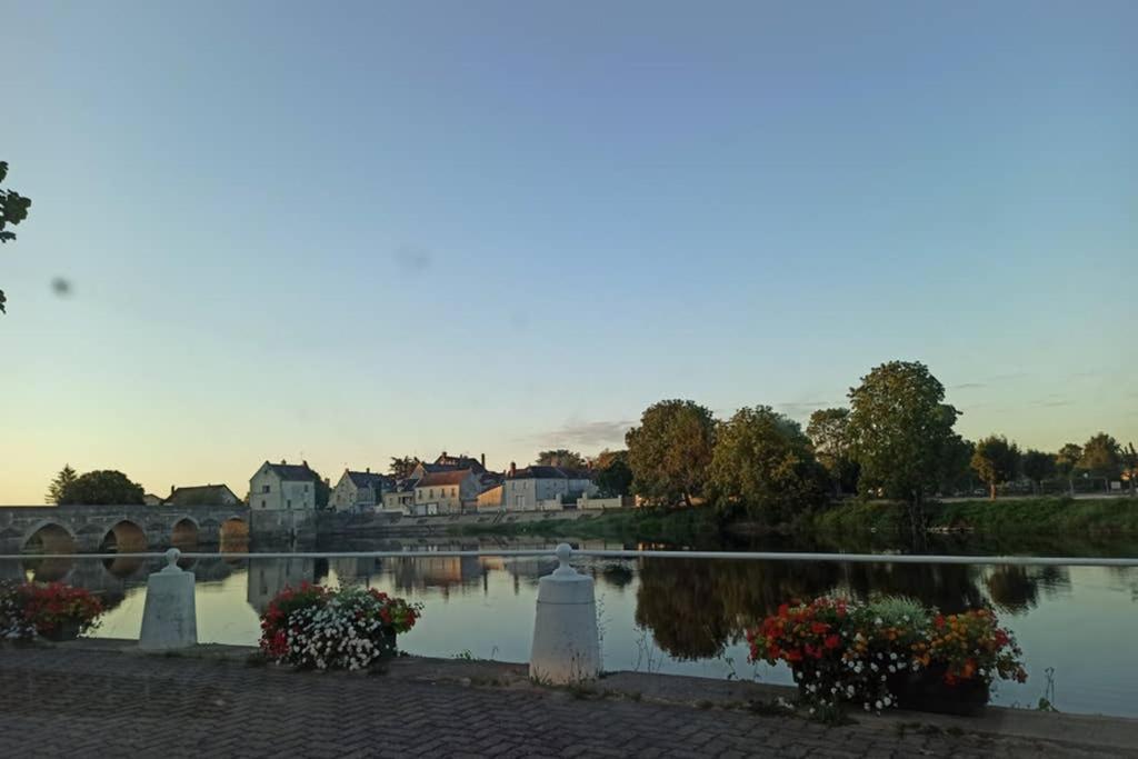 Studio Charmant Avec Vue Magnifique! Montrichard Zewnętrze zdjęcie